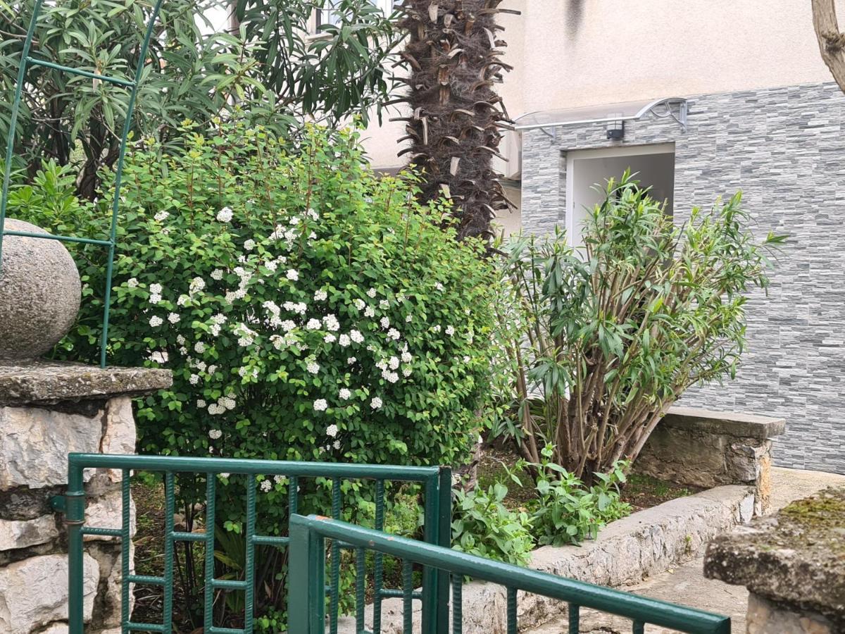 Apartman Nika Crikvenica Eksteriør bilde