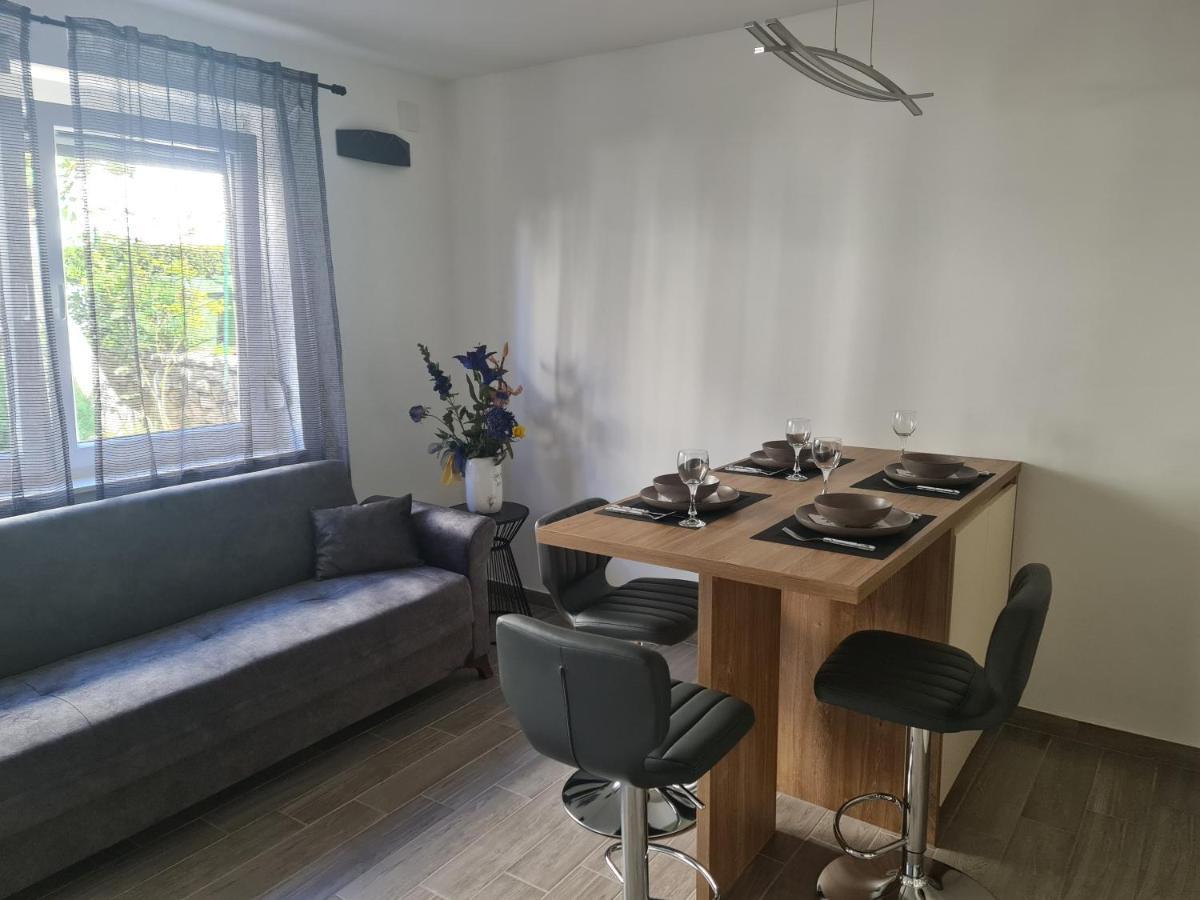 Apartman Nika Crikvenica Eksteriør bilde
